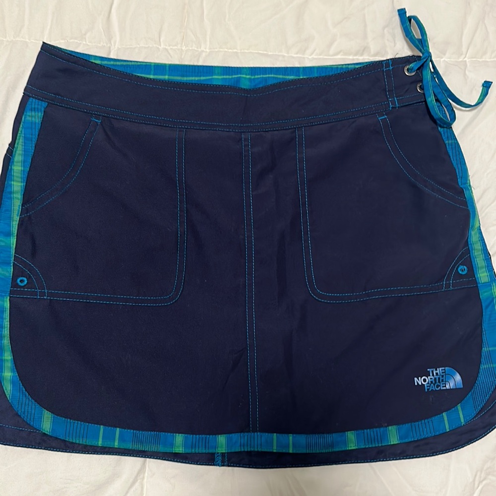 THE NORTH FACE Navy Blue With Plaid Trim Skort Skirt Women’s Size 4